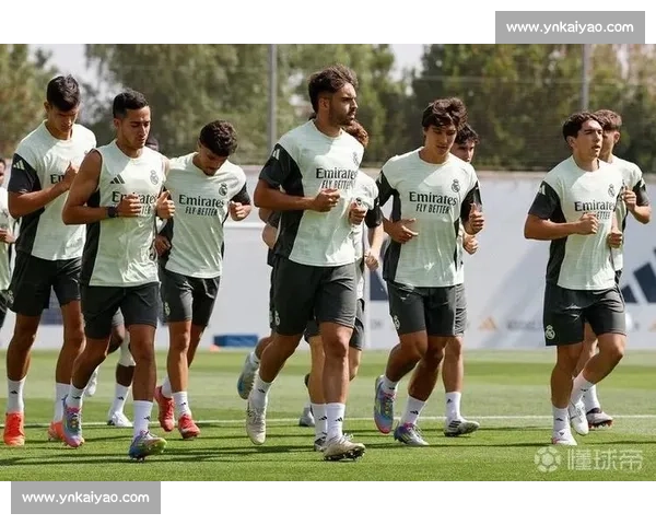 阿拉巴中场重生！阿隆索复刻瓜帅神操作，皇马铁卫或迎生涯第二春